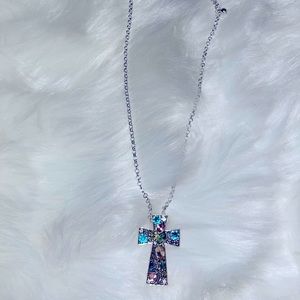 Cross necklace NWT